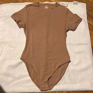 SKIMS Fits Everybody T-shirt Bodysuit worn 1x